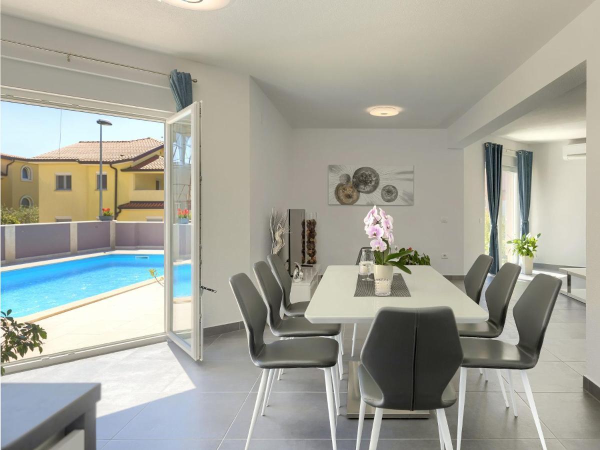 Holiday Home Villa Gocci By Interhome Kmeti Εξωτερικό φωτογραφία