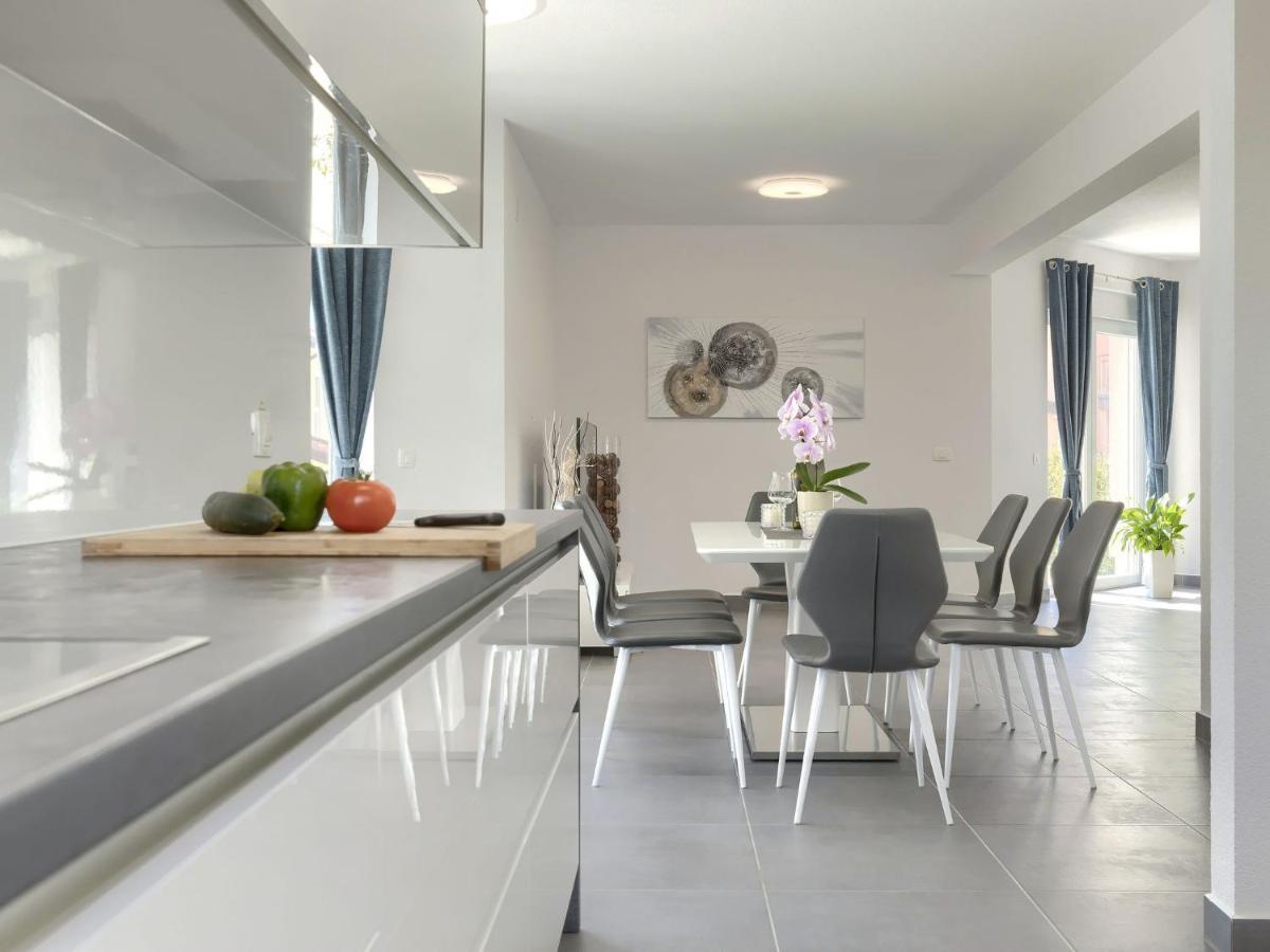 Holiday Home Villa Gocci By Interhome Kmeti Εξωτερικό φωτογραφία