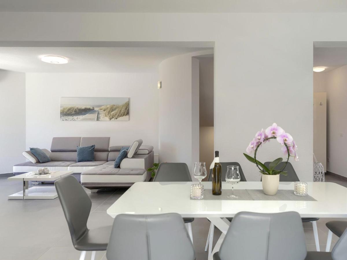 Holiday Home Villa Gocci By Interhome Kmeti Εξωτερικό φωτογραφία